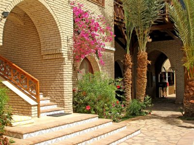 Egypte-Rode Zee-Dahab-ZNesima Resort-doorgang 4